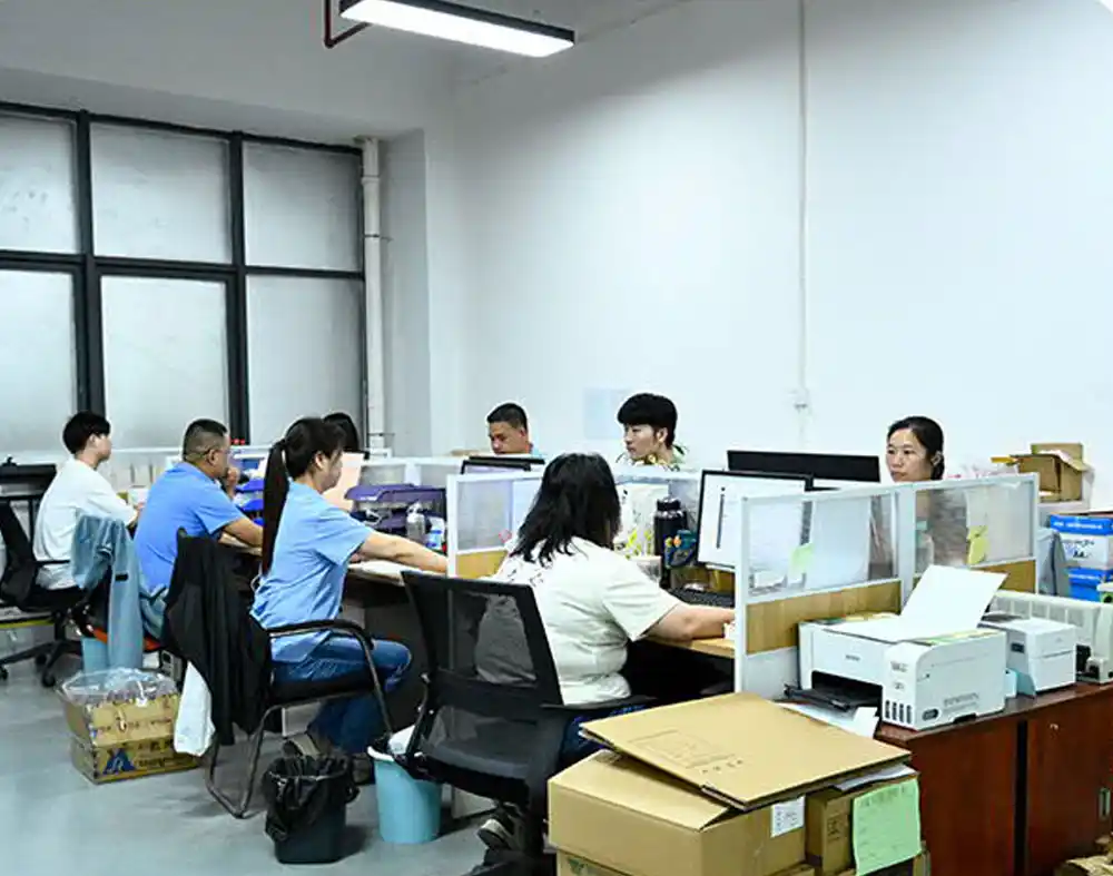 WOWOHCOOL engineering and sales team office in Shenzhen