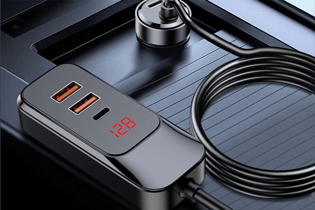 High Power Rear Seat Car Charger HUB Super Fast Charging Adapter with 3-in-1 Output for Backseat Passengers